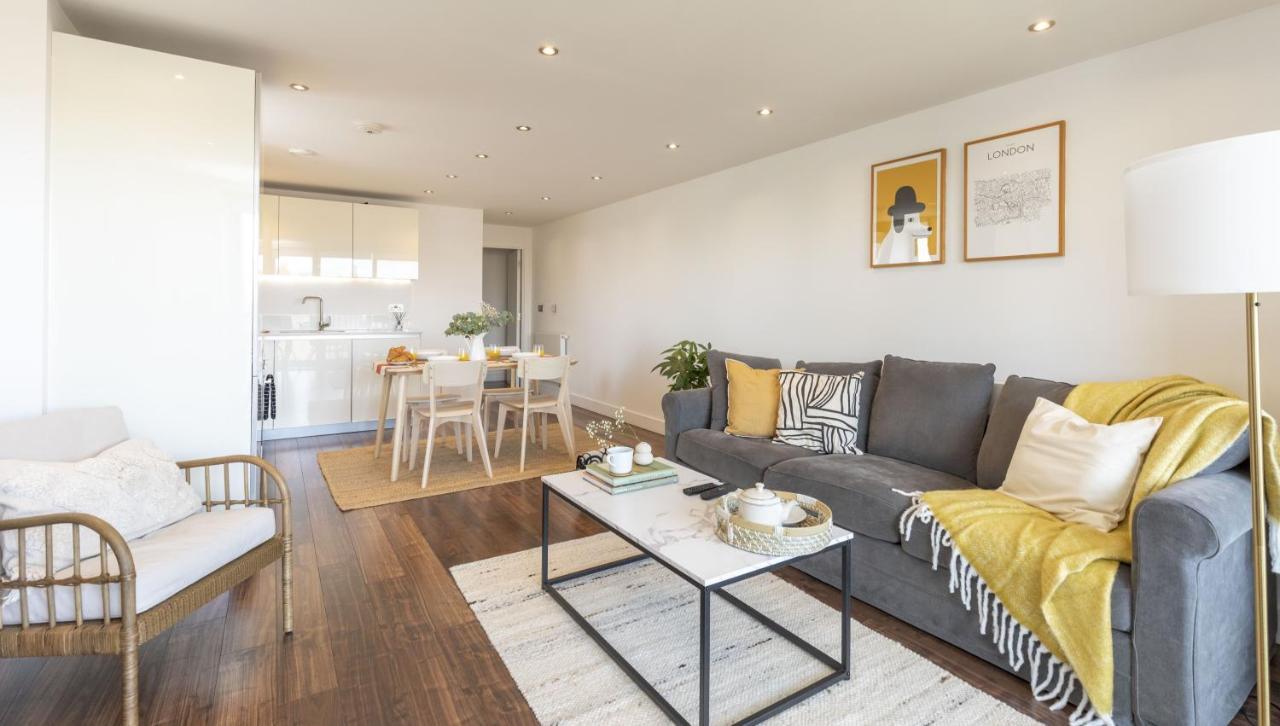 Modern Luxe Apt Just 10 Mins From Tower Bridge! Easy Access To Tube And Bus London Exterior foto
