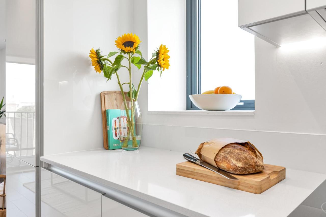 Modern Luxe Apt Just 10 Mins From Tower Bridge! Easy Access To Tube And Bus London Exterior foto